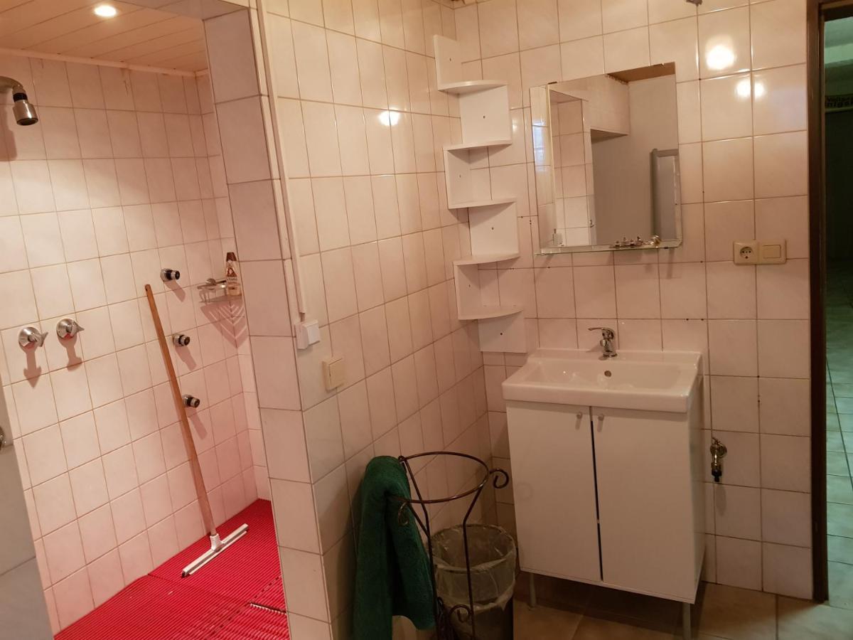 Ferienwohnung Und Monteurwohnung Mit Grosser Begehbarer Dusche Luenen Ngoại thất bức ảnh